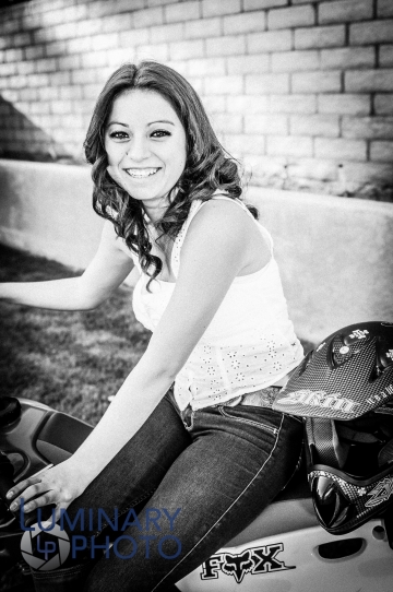 Senior_Portrait_Luminary_Photo_1303