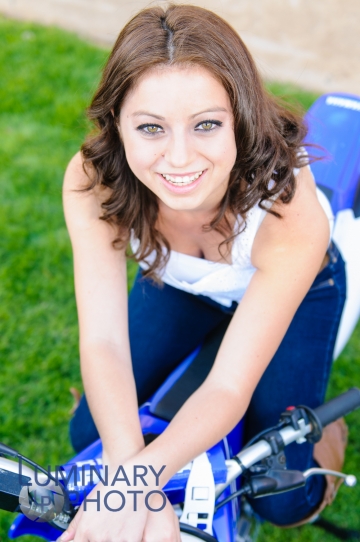 Senior_Portrait_Luminary_Photo_1323